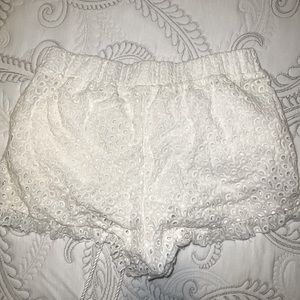 TGLA eyelet embroidered shorts size S